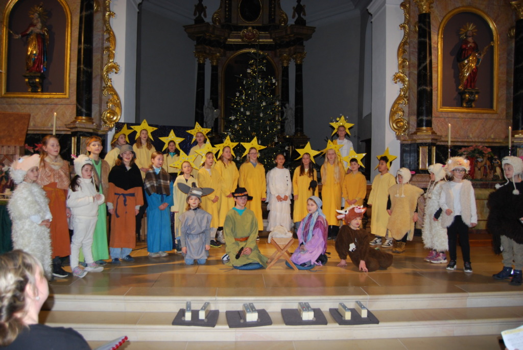 Impressionen Krippenspiel 2025 - Pfarrei - Kirchgemeinde: St. Michael Kaisten und St. Maria Ittenthal, gehört zum Pastoralraum Region Laufenburg 10