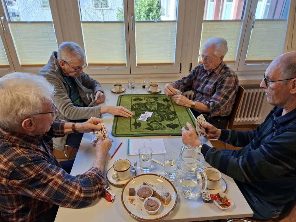 Seniorentreffen beteiligt sich an der Benefiz-Aktion - Pfarrei - Kirchgemeinde: St. Michael Kaisten und St. Maria Ittenthal, gehört zum Pastoralraum Region Laufenburg 3